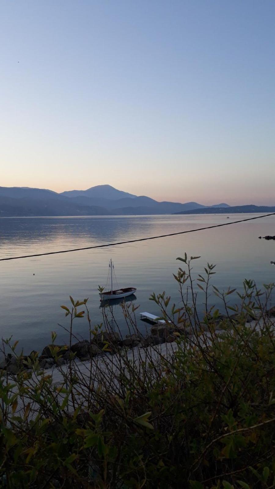Apollonides Seafront Villa1 Aoede Ліксурі Екстер'єр фото