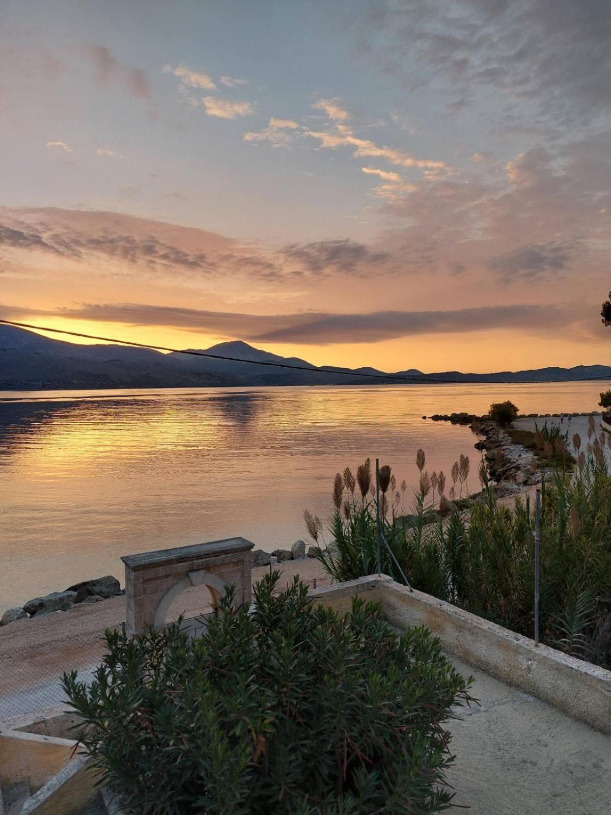 Apollonides Seafront Villa1 Aoede Ліксурі Екстер'єр фото